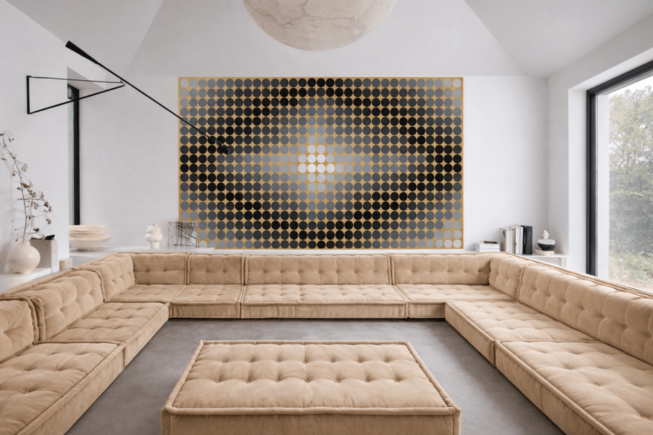 Luminous Orbital Field